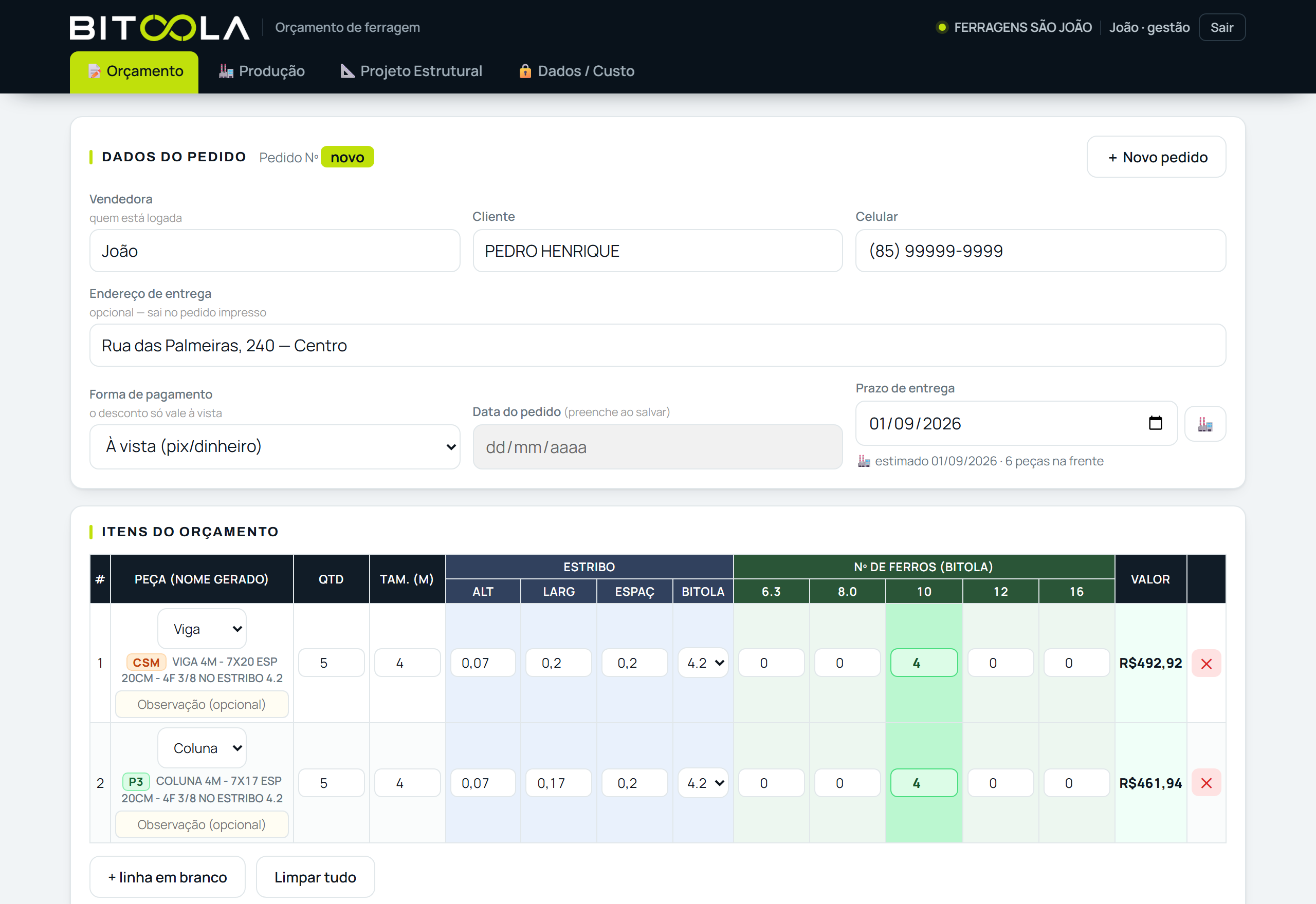 Tela de orçamento do Bitoola: os dados do cliente em cima e a tabela de peças embaixo, com o valor de cada linha calculado